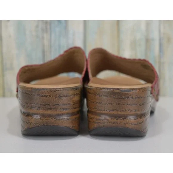 Dansko Mila Clogs Size 8.5-9 (39) Red Woven Studded Sandals - Picture 7 of 11